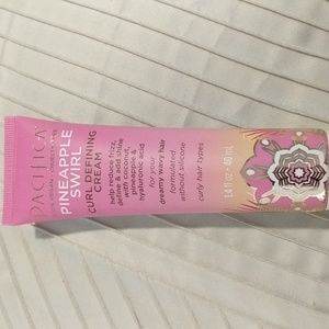 NWT Curl Defining Cream